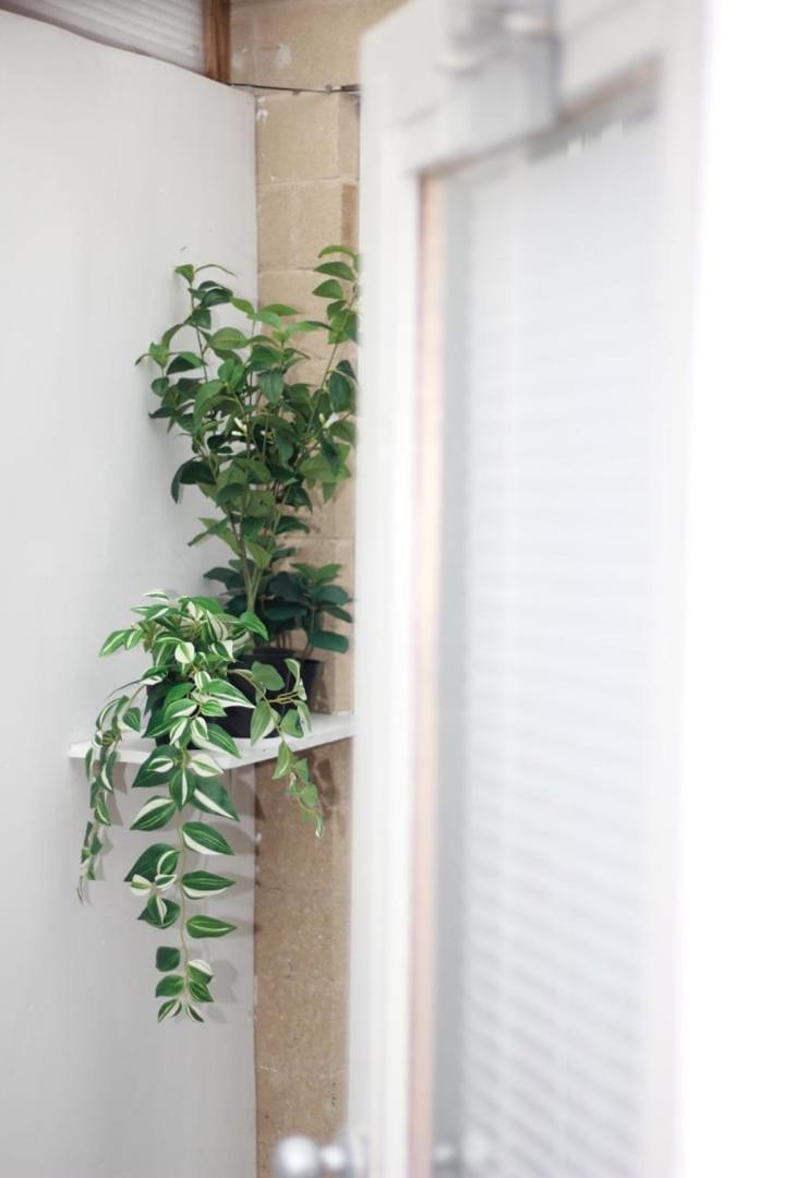 Light And Airy With Parking Nearby Appartamento